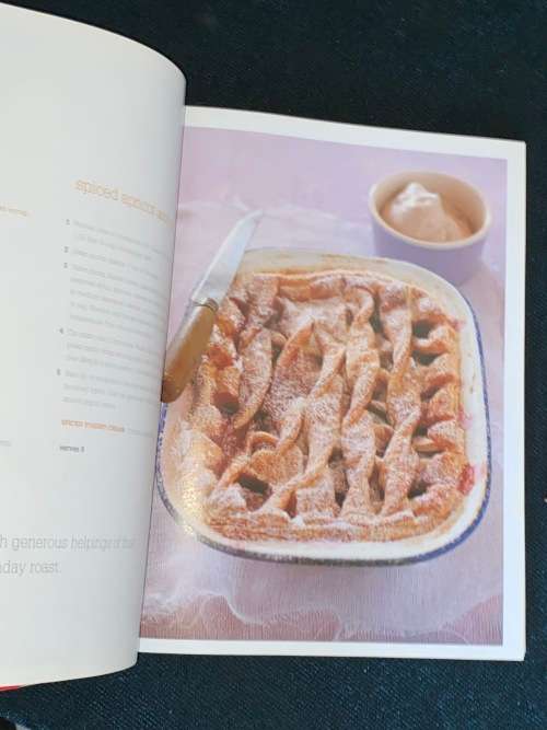THE AUSTRALIAN WOMAN`S WEEKLY HOMEBAKED