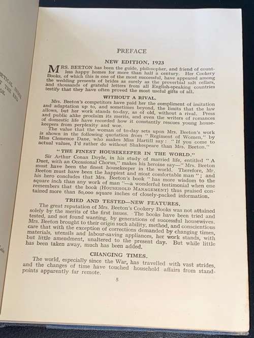 MRS BEETON`S FAMILY COOKERY  RECIPE BOOK 1923
