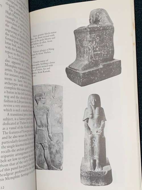 EGYPTIAN ART BY CYRIL ALDRED