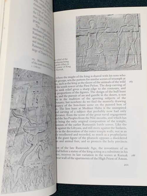EGYPTIAN ART BY CYRIL ALDRED