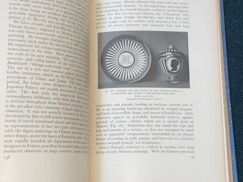 PORCELAIN AS AN ART AND A MIRROR OF FASHION BY ROBERT SCHMIDT