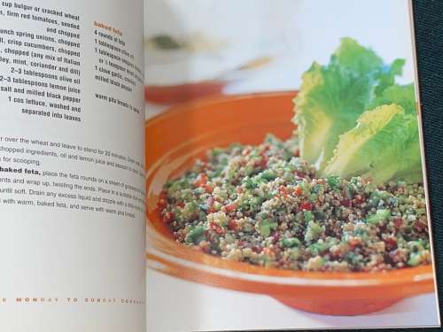 THE MONDAY TO SUNDAY COOKBOOK BY PHILLIPPA CHEIFITZ