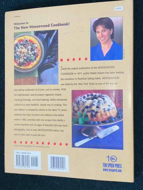 THE NEW MOOSEWOOD COOKBOOK BY MOLLIE KATZEN 1ST EDITION