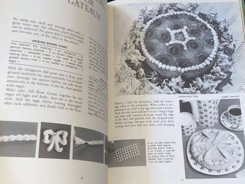 WOMAN`S OWN BOOK OF CAKE DECORATING AND CAKE MAKING