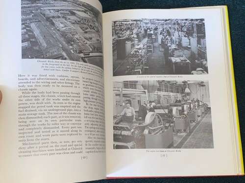 THE STORY OF THE LONDON BUS BY JOHN R. DAY