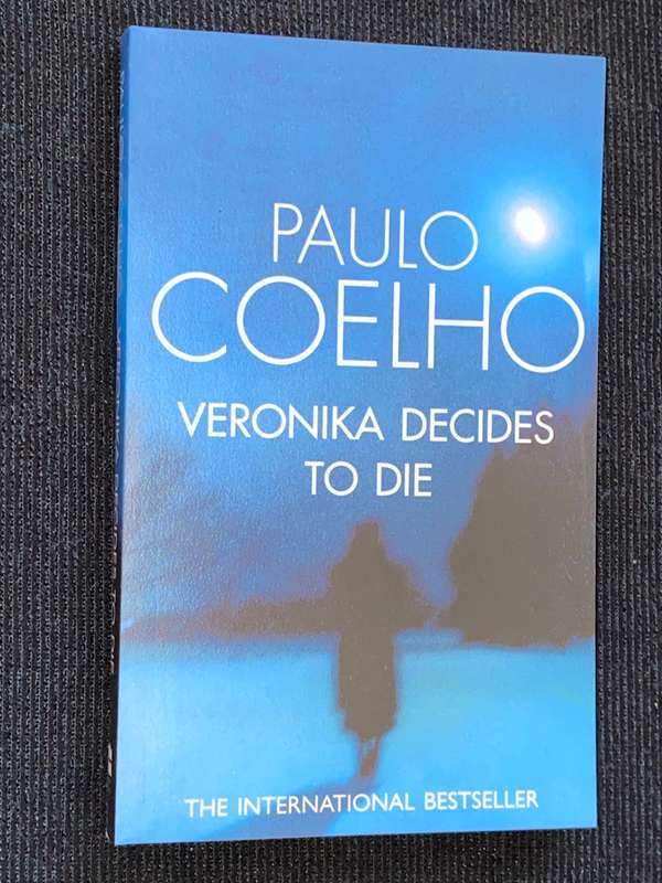 PAULO COELHO VERONIKA DECIDES TO DIE