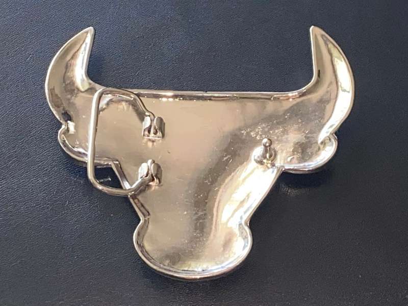 CHICAGO BULLS METAL BELT BUCKLE