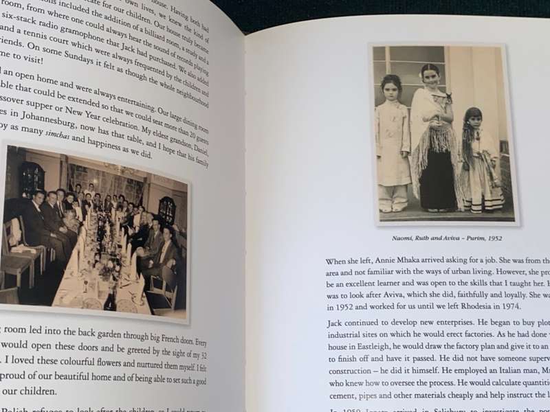 SANTA`S STORY BY SANTA PELHAM SIGNED