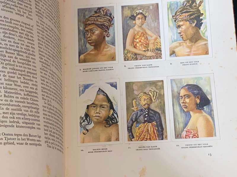 1933 COLLECTABLE DROSTE`S CACAO EN CHOCOLADEFABRIEKEN BALI CARD BOOK