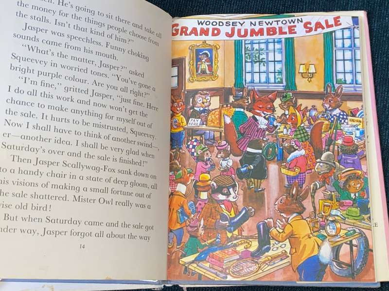 A WOODSEY NEWTON LIBRARY BOOK THE MAGIC BOX OF SCALLYWAG FOX