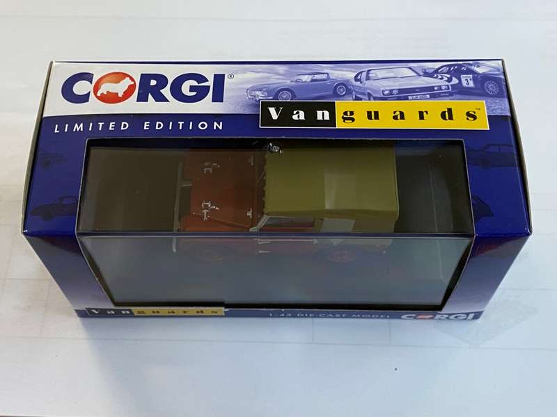 CORGI  LAND ROVER SERIES 1 80 POPPY RED