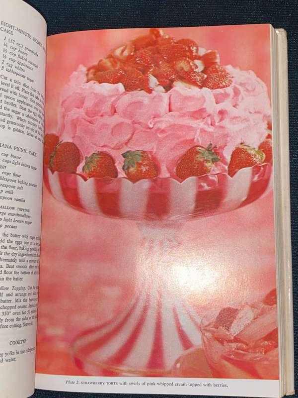 LADIES HOME JOURNAL DESSERT COOKBOOK