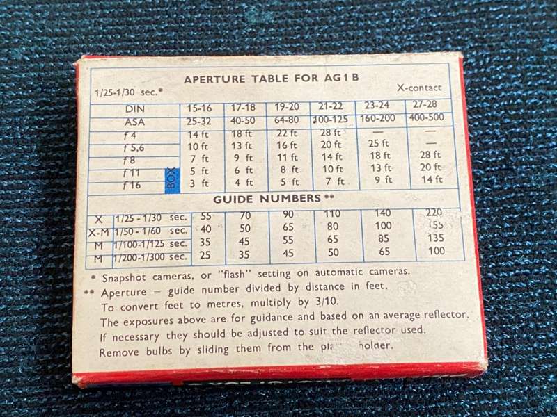 VINTAGE PHILIPS AG1B PHOTOFLUX CAMERA FLASH BULBS X 5
