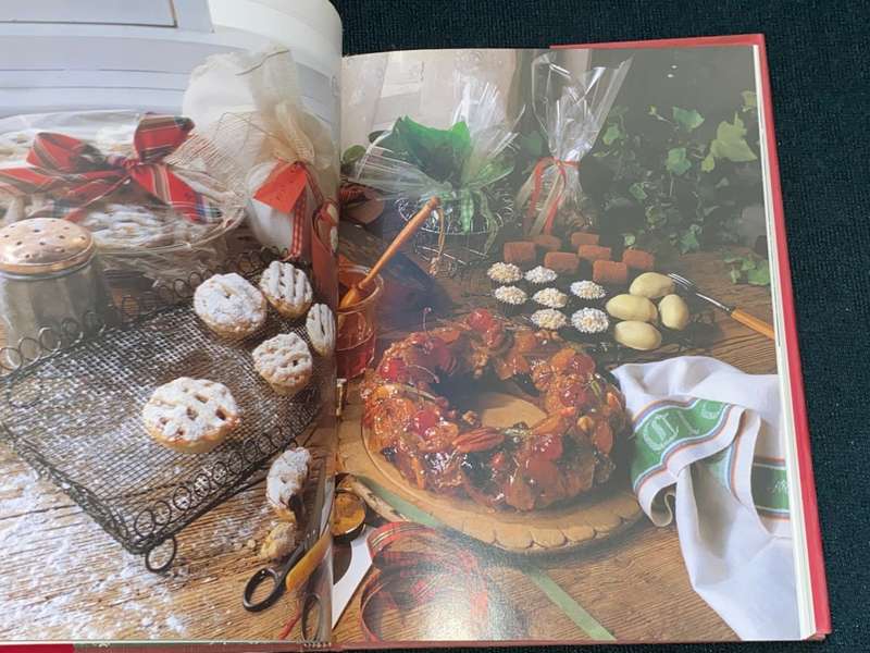 GOOD HOUSEKEEPING PREPARING FOR CHRISTMAS