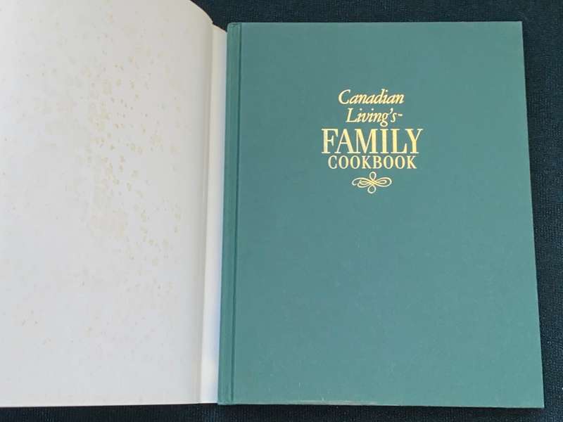 CANADIAN LIVING`S FAMILY COOKBOOK