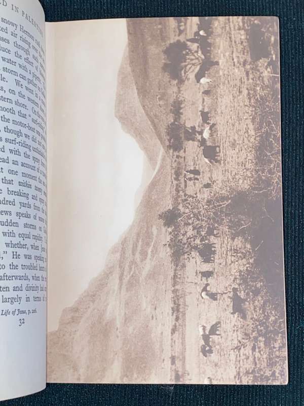 IT HAPPENED IN PALESTINE BY LESLIE D. WEATHERHEAD 1936