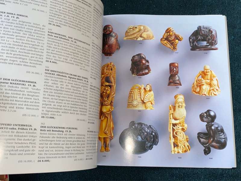 NETSUKE AUCTION CATALOGUE  1998