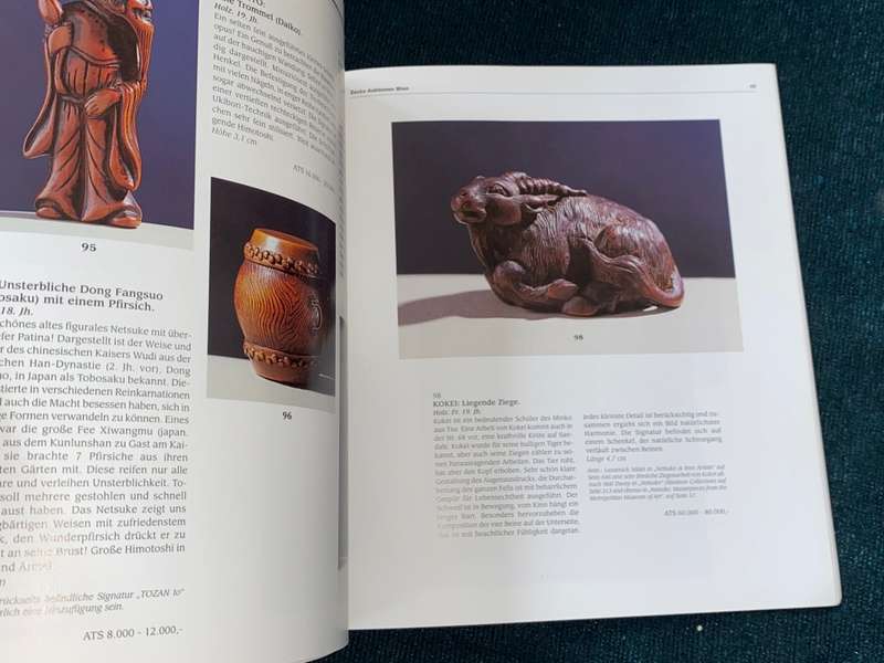 NETSUKE SAMMLUNG PINGOTTI AUCTION CATALOGUE  1998