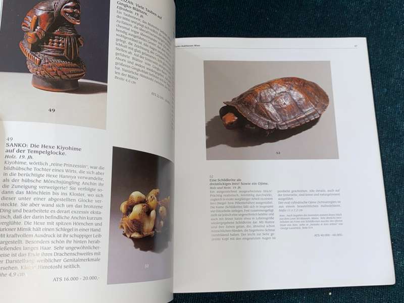 NETSUKE SAMMLUNG PINGOTTI AUCTION CATALOGUE  1998