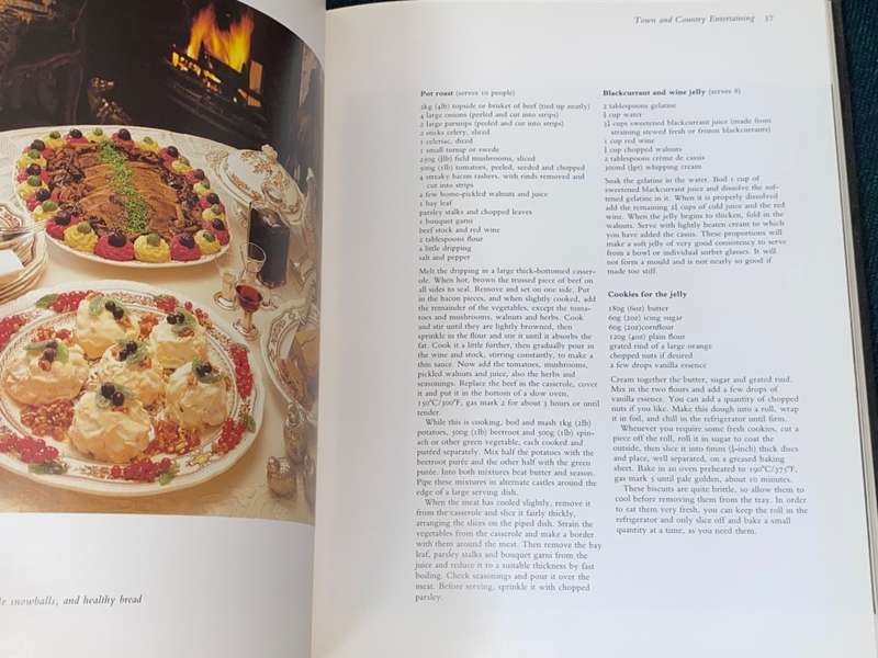 THE ENGLISHWOMAN`S KITCHEN