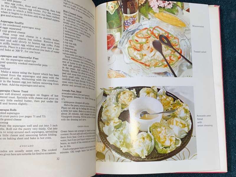 A SOUTH AFRICAN VEGETARIAN COOK BOOK BY TILDA CAHILL