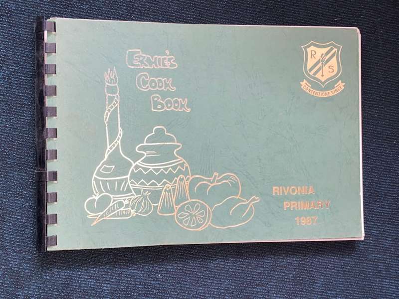 ERNIE`S COOK BOOK BY RIVONIA PRIMARY 1987