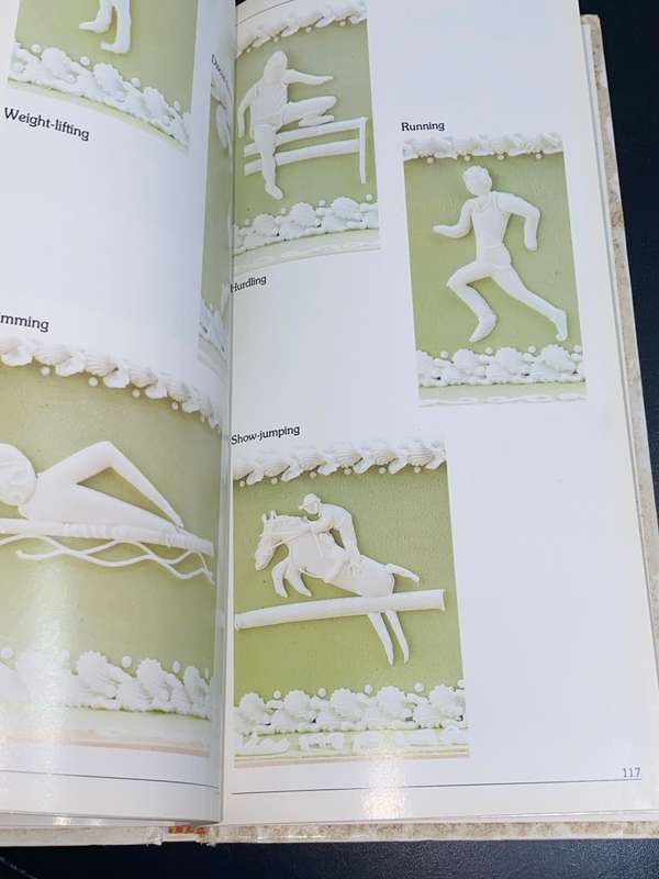 ROYAL ICING THE ART OF SUGARCRAFT BY BRENDA PURTON