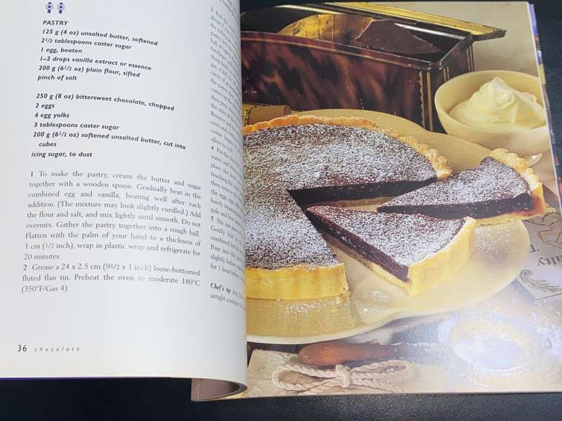 LE CORDON BLEU HOME COLLECTION CHOCOLATE
