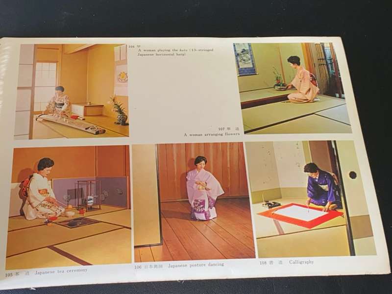 VINTAGE JAPANESE IN NATURAL COLOUR TOURISM BOOK