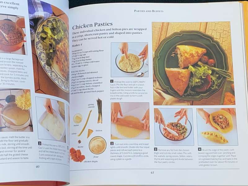 50 FANTASTIC CHICKEN DISHES STEP-BY-STEP BY SUE MAGGS