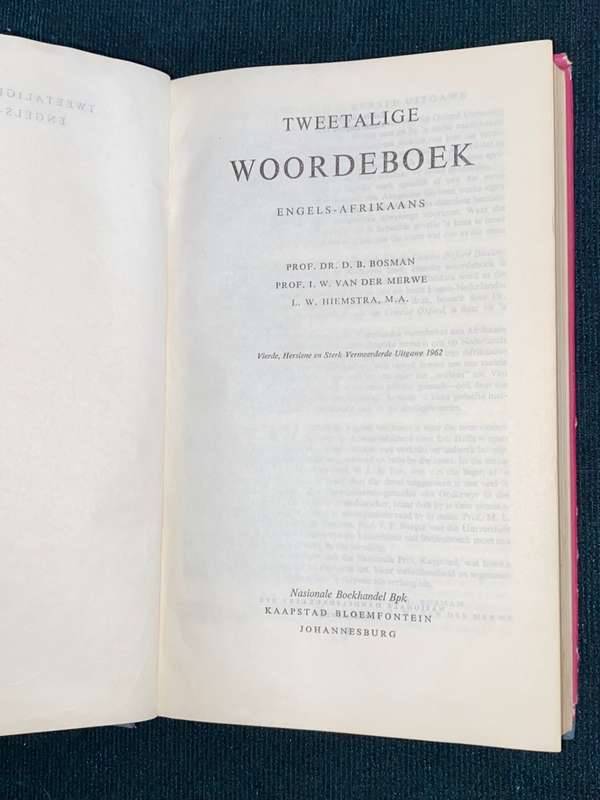 TWEETAALIGE WOORDE BOEK AFRIKAANS - ENGELS EN ENGELS AFRIKAANS