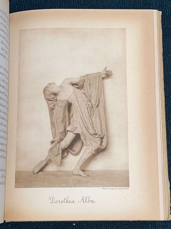 DER TANZ ALS KUNSTWERK  FRANK THIESS