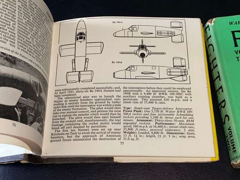 WAR PLANES OF THE SECOND WORLD WAR 4 VOLUMES BY WILLAM  GREEN