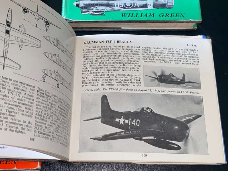 WAR PLANES OF THE SECOND WORLD WAR 4 VOLUMES BY WILLAM  GREEN