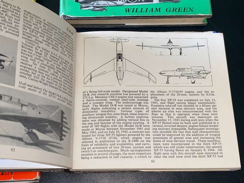 WAR PLANES OF THE SECOND WORLD WAR 4 VOLUMES BY WILLAM  GREEN