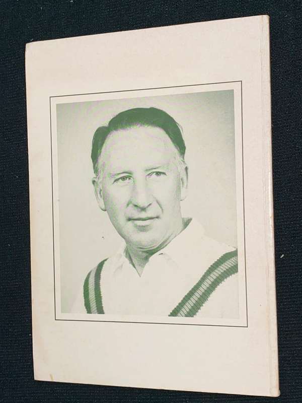 PLAY CRICKET THE RIGHT WAY BY TOM REDDICK SIGNED
