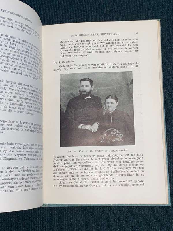 EEUFEES GEDENKBOEK VAN DIE NED. GEREF. KERK SUTHERLAND 1855-1955 DEUR H.C. HOPKINS