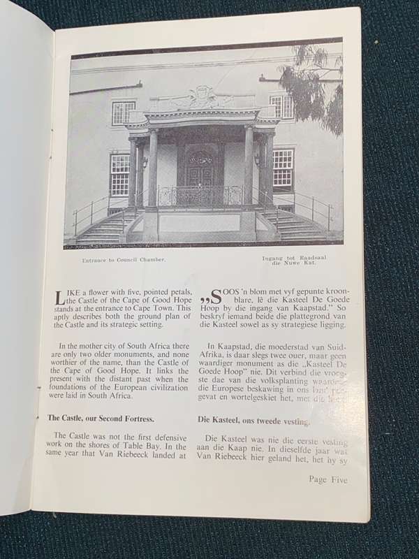 HET KASTEEL DE GOEDE HOOP THE CASTLE OF THE CAPE VINTAGE BOOKLET