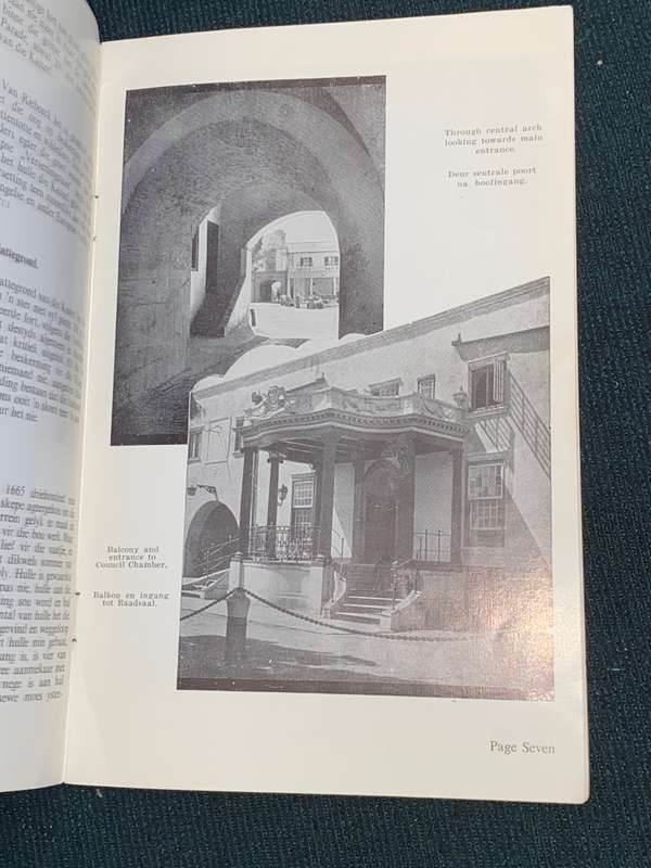 HET KASTEEL DE GOEDE HOOP THE CASTLE OF THE CAPE VINTAGE BOOKLET