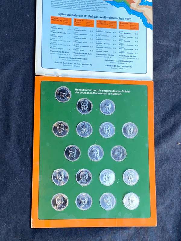VINTAGE SHELL MEXICO 1970 GERMAN PLAYERS COIN ALBUM SCARCE