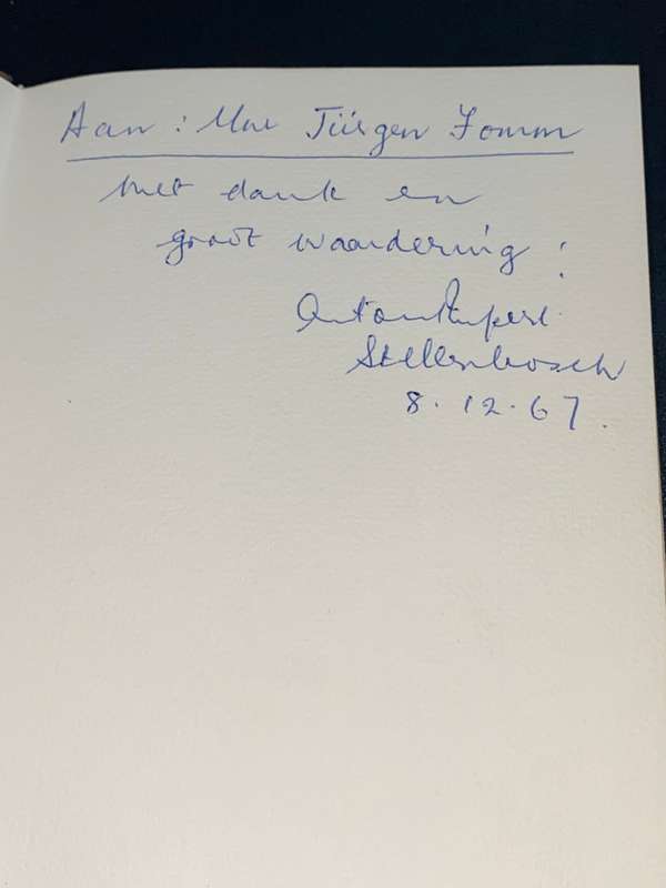 WIE IN WONDERE GLO DEUR ANTON RUPERT SIGNED