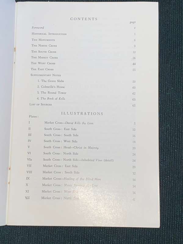 THE HIGH CROSSES OF KELLS BY HELEN M. ROE