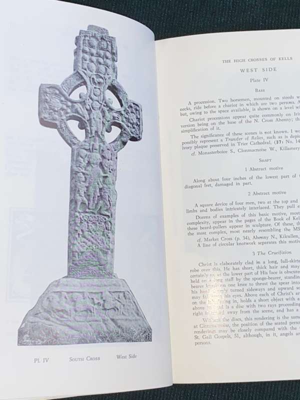 THE HIGH CROSSES OF KELLS BY HELEN M. ROE