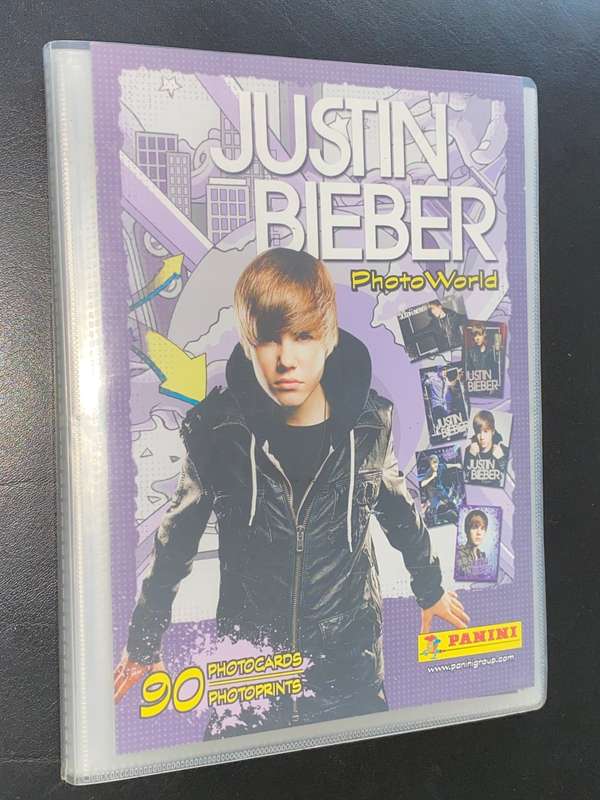 PANINI JUSTIN BIEBER COLLECTABLE CARD ALBUM WITH 23 CARDS OF 90
