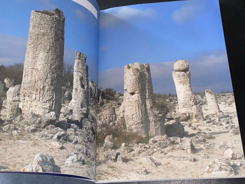 HET OUDSTE GOUD VAN DE WERELD - SCHATTEN UIT VARNA