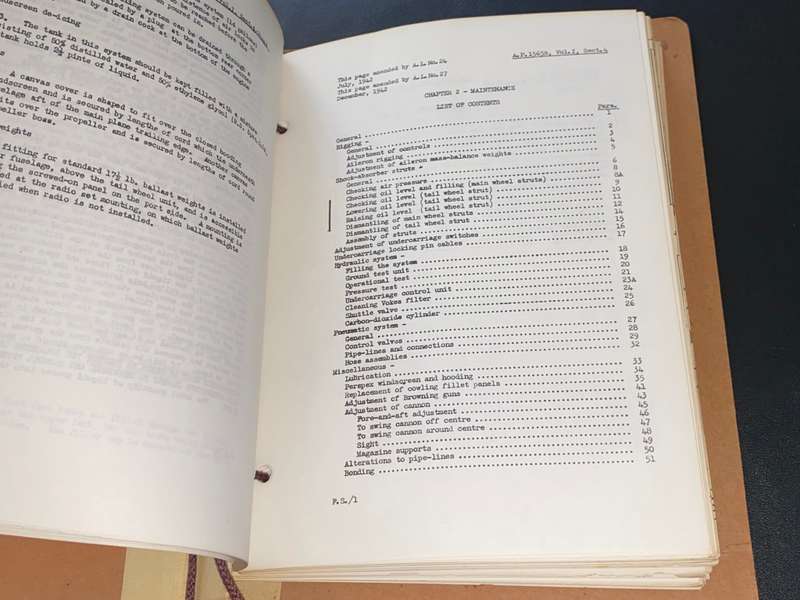 SPITFIRE IIA AND IIB AEROPLANES MERLIN XII ENGINE AIR PUBLICATION 1565 B VOLUME 1