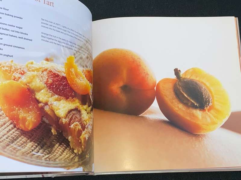 FRUIT ART BY LANNICE SNYMAN & MALCOLM DARE SIGNED