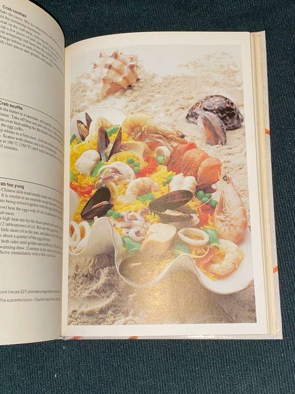THE COMPLETE SOUTH AFRICAN FISH & SEAFOOD COOKBOOK BY ALICIA WILKINSON