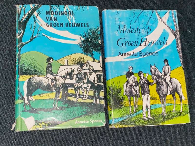 MOOINOOI VAN GROEN HEWELS EN MOLESTE OP GROEN HEUWELS DEUR ANETTE SPENCE