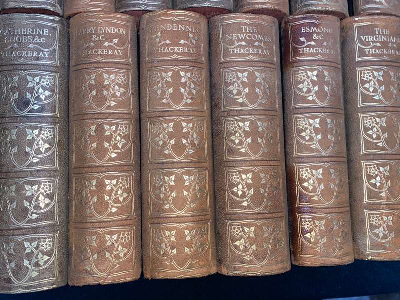 WILLIAM MAKEPEACE THACKERAY CAXTON LONDON 13 VOLUMES CIRCA 1900